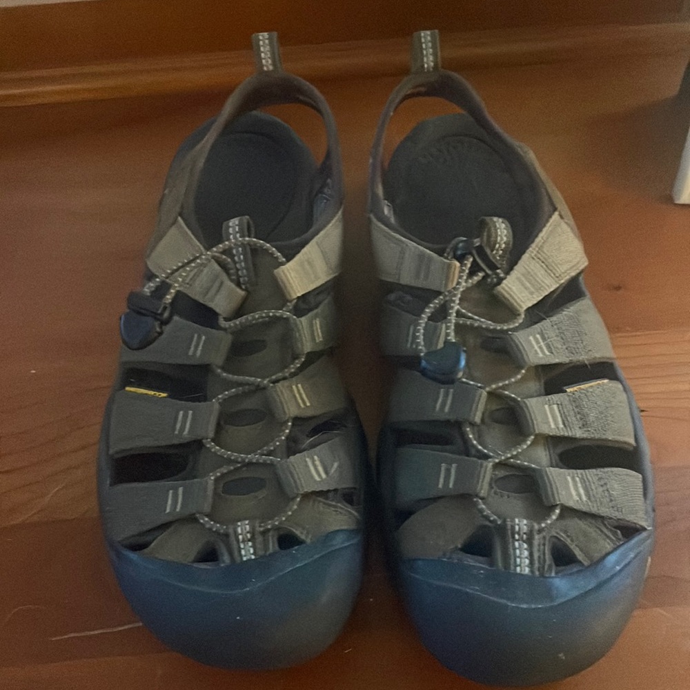 Keen sandals size 12.